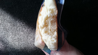 「第一パン ホワイトチョコメロンパン 袋1個」のクチコミ画像 by ケンシンさん