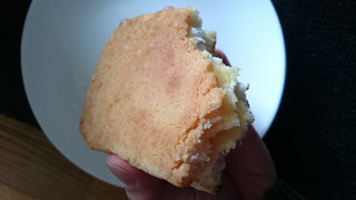 「ヤマザキ ザクザククッキーパン 練乳クリーム ホームパイ使用 袋1個」のクチコミ画像 by ケンシンさん