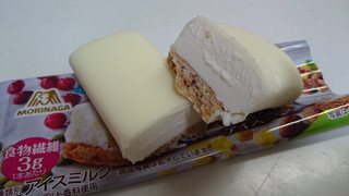 「森永製菓 グラノーラビスケットアイス 袋50ml」のクチコミ画像 by ゆっち0606さん