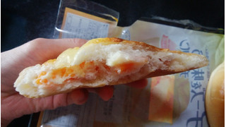 「ヤマザキ チーズを味わうチーズパン 袋1個」のクチコミ画像 by しろねこエリーさん