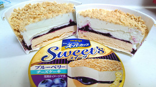 「明治 エッセル スーパーカップSweet’s ブルーベリーチーズケーキ カップ172ml」のクチコミ画像 by ゆっち0606さん