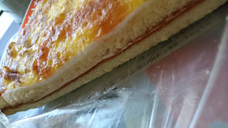 「ヤマザキ 大きなクレープケーキ とちおとめ苺ジャム＆ミルククリーム 袋1個」のクチコミ画像 by むにーさん