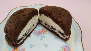 「ヤマザキ クッキー＆クリームサンドケーキ 袋1個」のクチコミ画像 by 紫の上さん
