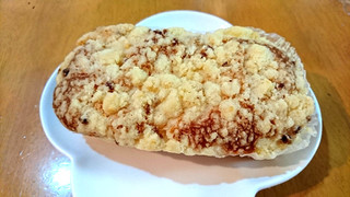 「ヤマザキ 北海道産ナチュラルチーズのクランブルケーキ 袋1個」のクチコミ画像 by ミッチロリン星人さん