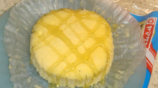 「ヤマザキ 世界をおいしく食べよう クリームチーズ蒸しケーキ 袋1個」のクチコミ画像 by シモイケさん