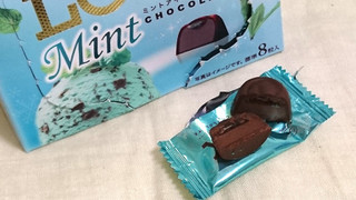 「不二家 LOOK ミントアイスチョコレート 8粒」のクチコミ画像 by シモイケさん