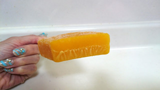 「セブンプレミアム まるでマンゴーを冷凍したような食感のアイスバー 袋70ml」のクチコミ画像 by ゆっち0606さん