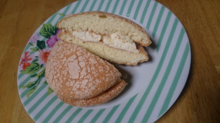 「ファミリーマート チーズブッセ 北海道産クリームチーズ」のクチコミ画像 by banさん