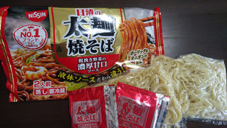 「日清食品チルド 日清の太麺焼そば 濃厚甘口ソース 袋356g」のクチコミ画像 by みほなさん