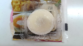 「ローソン 鹿児島県産安納芋の純生クリーム大福」のクチコミ画像 by ゆっち0606さん