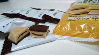 「セブンプレミアム 国産きなこ使用 黒蜜きなこチョコレート 袋45g」のクチコミ画像 by ゆっち0606さん