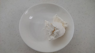 「メイトー 生乳とクリームで作った クリームチーズ 箱180g」のクチコミ画像 by ぴのこっここさん
