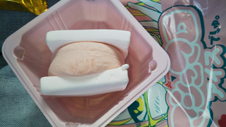 「赤城 マシュマロアイスでしゅ。 いちご味 袋35ml」のクチコミ画像 by チー錦さん