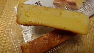 「セブンカフェ ベイクドチーズケーキ 袋2個」のクチコミ画像 by ピノ吉さん