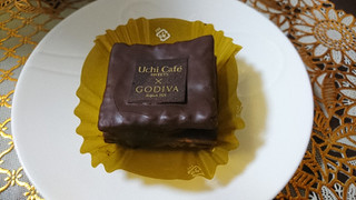 「ローソン Uchi Cafe’ SWEETS × GODIVA ショコラミルフィーユ」のクチコミ画像 by ぼくちゃんさんさん