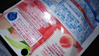 「明治 果汁グミ もも 袋47g」のクチコミ画像 by チー錦さん