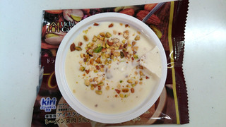 「ローソン Uchi Cafe’ SWEETS カッサータ風ケーキアイス」のクチコミ画像 by ゆっち0606さん