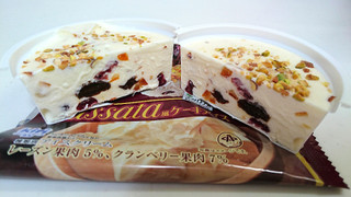 「ローソン Uchi Cafe’ SWEETS カッサータ風ケーキアイス」のクチコミ画像 by ゆっち0606さん