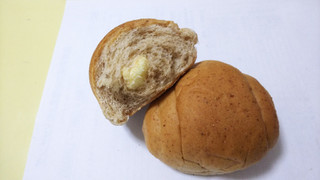 「Pasco 国産小麦のブランロール マーガリン入り 袋4個」のクチコミ画像 by yoshi_3さん