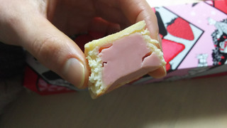 「資生堂パーラー 冬のチーズケーキ いちご 箱3個」のクチコミ画像 by なんやかんやさん