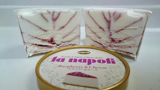 「ナポリ la napoli ラズベリー＆チーズ カップ120ml」のクチコミ画像 by ゆっち0606さん