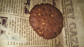 「ステラおばさんのクッキー ダブルチョコナッツ 袋1枚」のクチコミ画像 by チー錦さん
