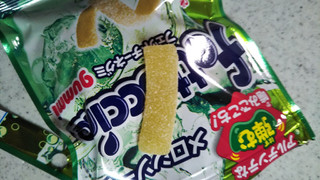 「ブルボン フェットチーネグミ メロンソーダ味 袋50g」のクチコミ画像 by チー錦さん