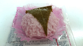 「ローソン 桜餅 こしあん」のクチコミ画像 by ゆっち0606さん