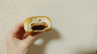 「ヤマザキ 薄皮 黒みつゼリー＆きなこクリームパン 袋5個」のクチコミ画像 by やっぺさん