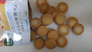 「ファミリーマート FamilyMart collection スーパー大麦配合 メープル風味のミニクッキー」のクチコミ画像 by レビュアーさん