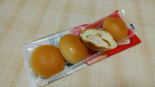 「ヤマザキ ネクター ピーチクリームパン 袋4個」のクチコミ画像 by やっぺさん