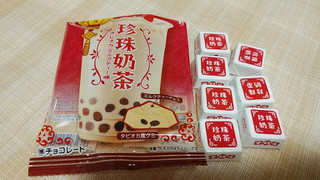 「チロル チロルチョコ タピオカミルクティー 袋7個」のクチコミ画像 by やっぺさん