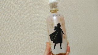 「KIRIN 午後の紅茶 ピーチ＆ペアティーソーダ アナと雪の女王2デザインラベル ペット450ml」のクチコミ画像 by やっぺさん