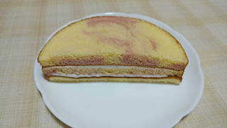 「ヤマザキ あまおう苺のクリームサンド 袋1個」のクチコミ画像 by やっぺさん