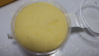「ヤマザキ 北海道チーズ蒸しケーキのとろけるプリン カップ1個」のクチコミ画像 by なんやかんやさん