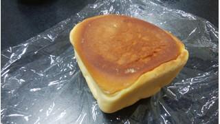 「フジパン メロンBOX ニューヨークチーズケーキ味 袋1個」のクチコミ画像 by しろねこエリーさん