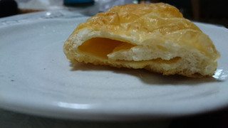 「ローソン マチノパン 塩バターチーズパン」のクチコミ画像 by ピーまるさん