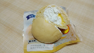 「ヤマザキ 冷やして食べるクリームパン 袋1個」のクチコミ画像 by やっぺさん