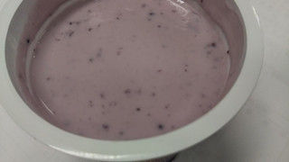 「ソヤファーム 豆乳で作ったヨーグルト ブルーベリー カップ110g」のクチコミ画像 by みひこさん