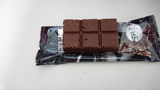 「マツモトキヨシ プロテインバー チョコレート ビターチョコレート味 袋36g」のクチコミ画像 by ぴのこっここさん