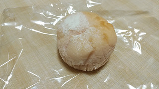 「阪急ベーカリー もちっと白桃」のクチコミ画像 by やっぺさん