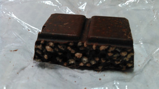 「マツモトキヨシ プロテインバー チョコレート ビターチョコレート味 袋36g」のクチコミ画像 by ゆぅこさん