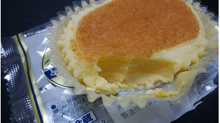 「ヤマザキ 北海道チーズ蒸しケーキのとろけるぷりん 袋1個」のクチコミ画像 by しろねこエリーさん