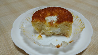 「ファミリーマート ファミマ・ベーカリー ケーキ仕立てのチーズクリームパン」のクチコミ画像 by やっぺさん
