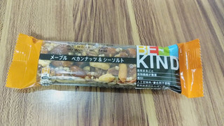「KIND BE‐KIND メープル ペカンナッツ＆シーソルト 袋1本」のクチコミ画像 by 鉄腕子さん