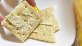 「エヌエス マジックツインクラッカー バター味 袋15g×8」のクチコミ画像 by もぐミさん