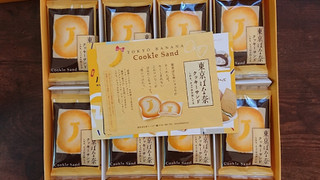 「東京ばな奈 クッキーサンド しかも、チョコはみ出してる 箱16枚」のクチコミ画像 by ぺりちゃんさん