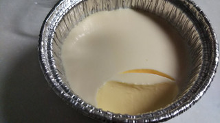 「プレシア eMitas 北海道ミルクのとろけるプリン カップ1個」のクチコミ画像 by なんやかんやさん