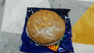 「Pasco クッキーシュークリーム風パン 袋1個」のクチコミ画像 by やっぺさん