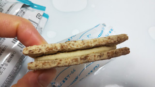 「アサヒ クリーム玄米ブラン クリームチーズ 袋2枚×2」のクチコミ画像 by なんやかんやさん